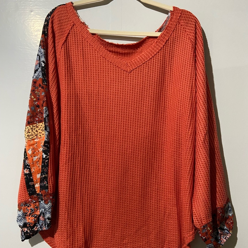 Paisley arm floral waffle knit top!